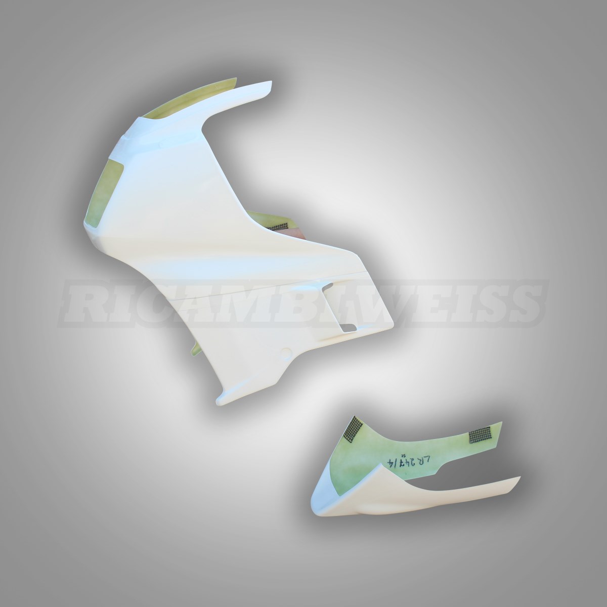 LR247 Yamaha FZ 750 Kanzel und Bugspoiler